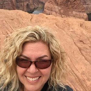 Meet your Posher, Jacqueline